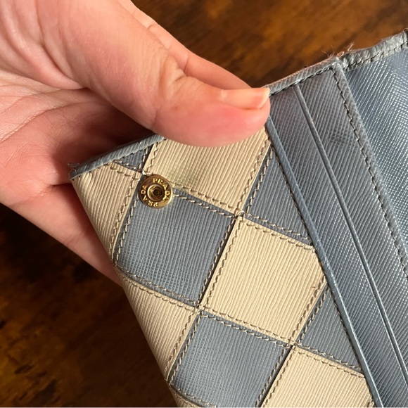 *REHAB* Prada Blue and White saffiano leather Checkered Women's wallet - Picture 12 of 12